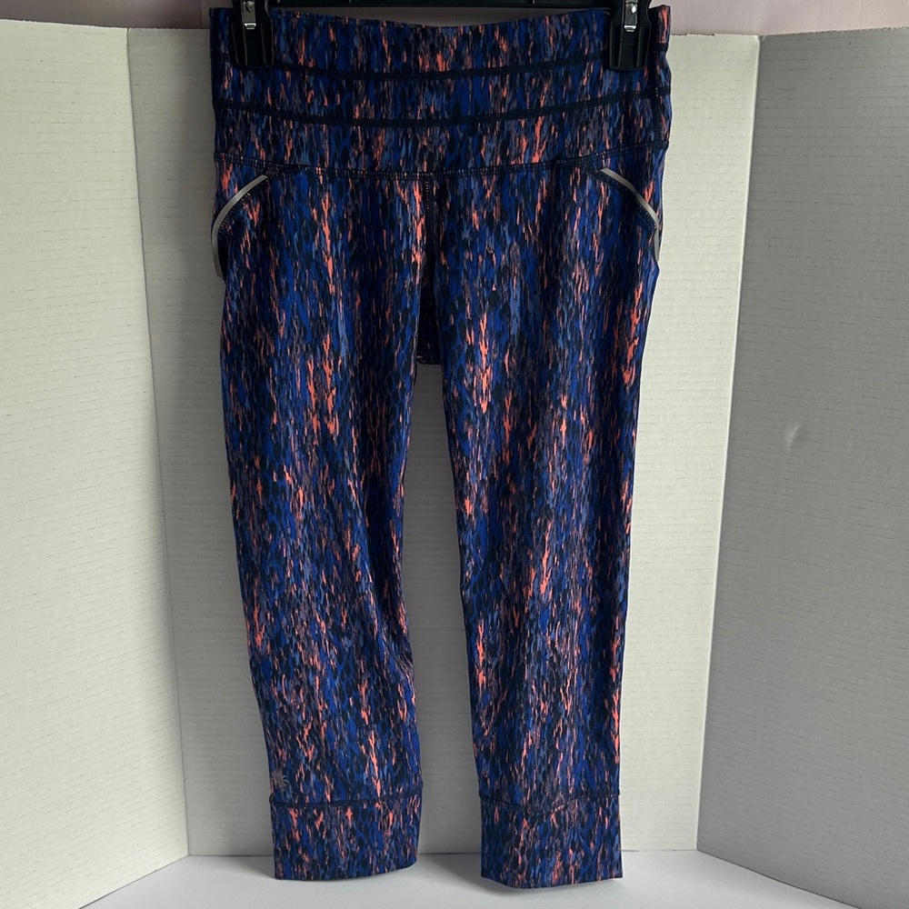 Athleta Women's Capri Colorful Leggings size XS Preowned